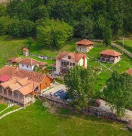 Etno selo Bogut – Ethno Village Bogut